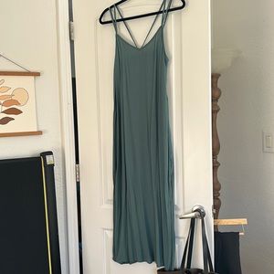 Lightweight & flowy maxi dress